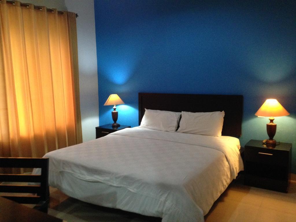 Hotel Town House Bukit Damai Indah Balikpapan  Esterno foto